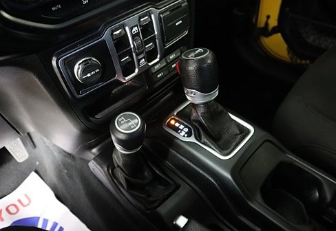 Used 2020 Jeep Wrangler Unlimited Sport S image 37