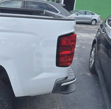 Used 2018 Chevrolet Silverado 1500 W/T w/ Trailering Package image 3