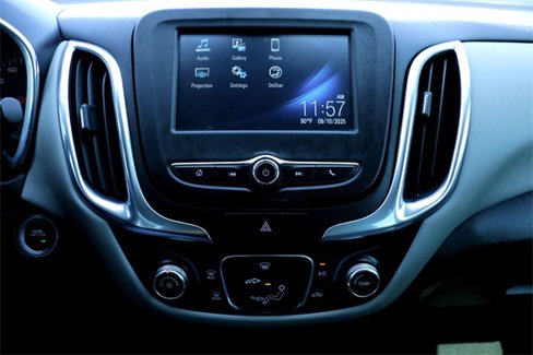 Used 2018 Chevrolet Equinox LS image 16