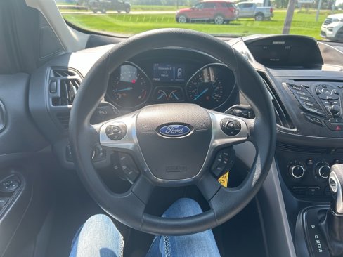 Used 2014 Ford Escape SE image 16