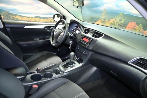 Used 2016 Nissan Sentra S image 41