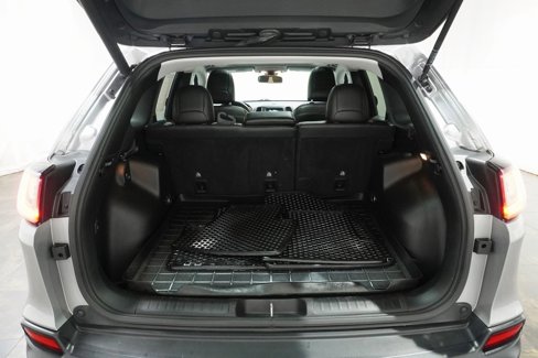 Used 2019 Jeep Cherokee Latitude Plus image 5