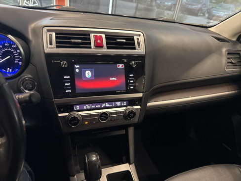 Used 2017 Subaru Outback 3.6R Limited image 26