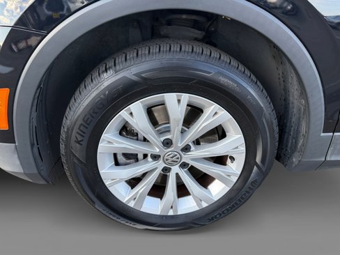 Used 2019 Volkswagen Tiguan SE w/ 3rd Row Seat Package image 9