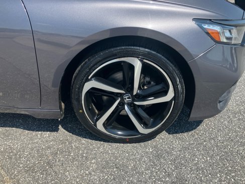 Used 2018 Honda Accord Sport image 25
