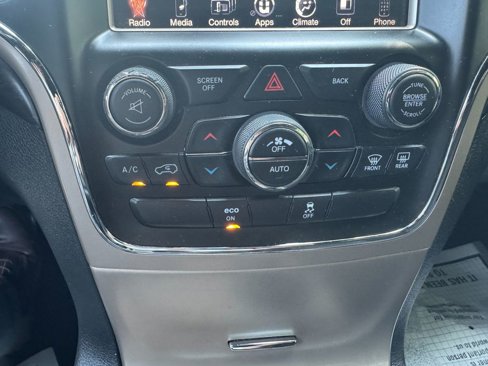 Used 2014 Jeep Grand Cherokee Laredo w/ 18" Wheel & 8.4" Radio Group image 33
