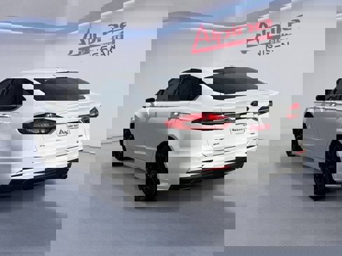 Used 2020 Ford Fusion SEL image 3