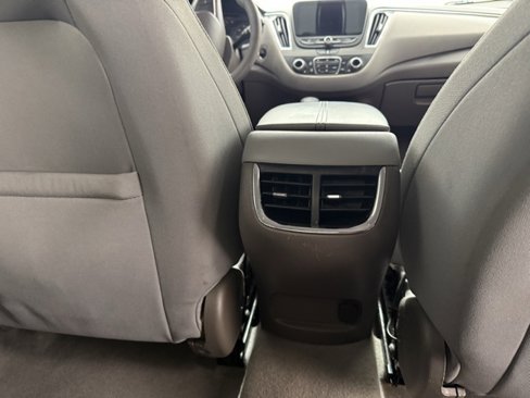 Used 2021 Chevrolet Malibu LT image 15