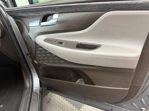 Used 2019 Hyundai Santa Fe SE image 34