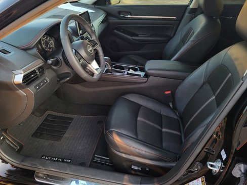 Used 2024 Nissan Altima 2.5 SR image 15