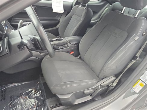Used 2020 Ford Mustang Coupe image 13