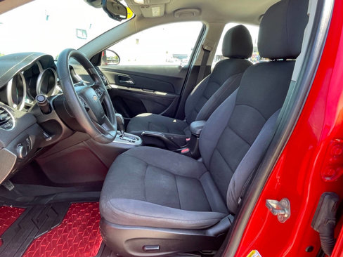 Used 2016 Chevrolet Cruze LT image 11