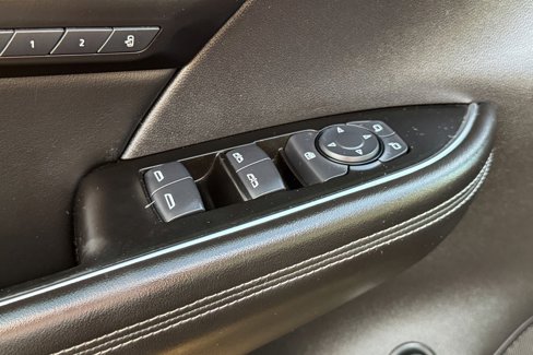 Used 2021 Buick Envision Essence w/ Sport Touring Package image 15