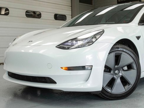 Used 2021 Tesla Model 3 Standard Range Plus image 14