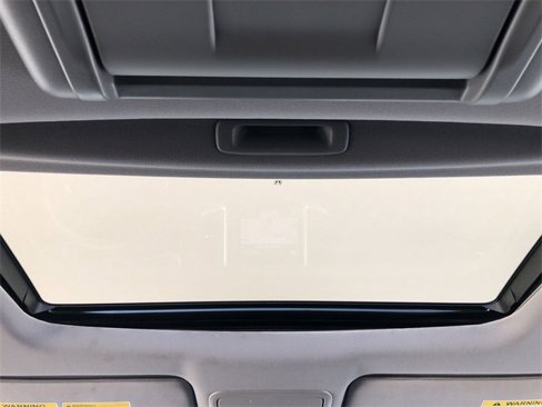 Used 2017 Honda Pilot Touring image 5