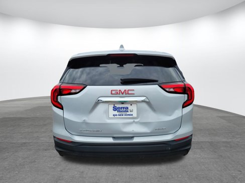 Used 2021 GMC Terrain SLE image 6