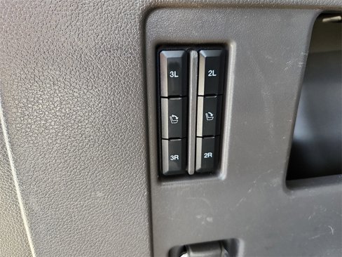 Used 2021 Ford Expedition Limited image 14