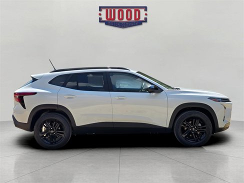 New 2025 Chevrolet Trax ACTIV w/ Driver Confidence Package image 2