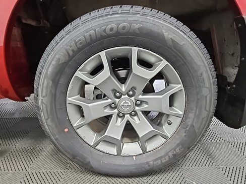 Used 2019 Nissan Frontier SL image 39