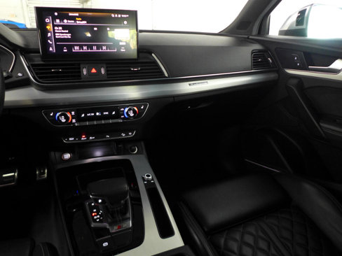 Used 2021 Audi SQ5 Premium Plus w/ Premium Plus Package image 48