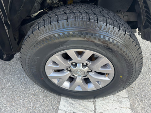 Used 2017 Toyota Tacoma SR5 image 23