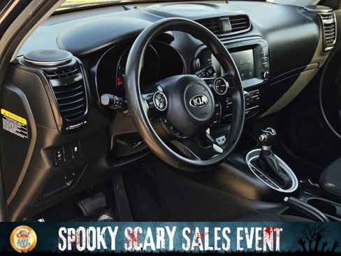 Used 2019 Kia Soul + image 15