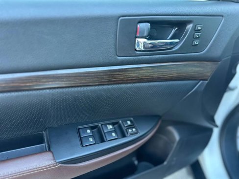 Used 2013 Subaru Outback 2.5i Limited image 46