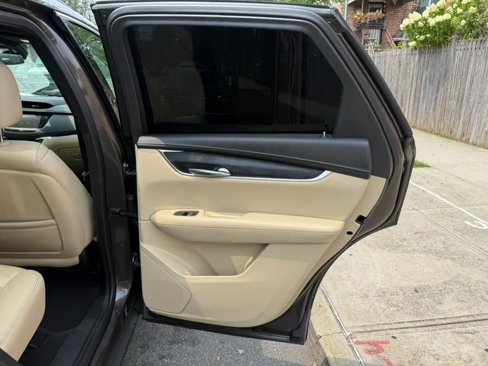Used 2019 Cadillac XT5 Luxury image 24