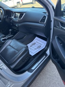 Used 2016 Hyundai Tucson Limited w/ Option Group 03 image 11
