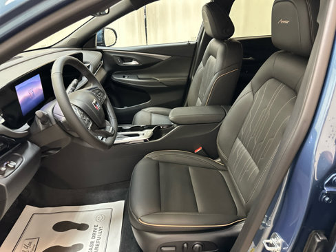 New 2025 Buick Envista Avenir image 4