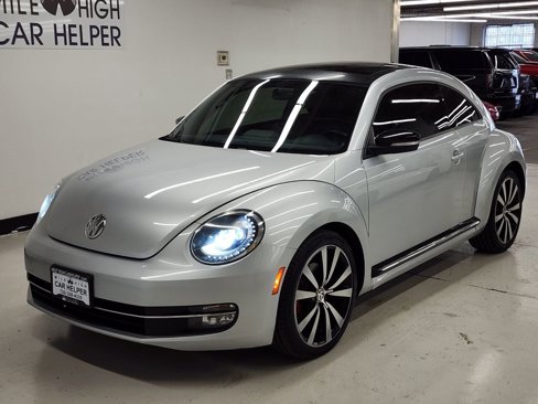 Used 2013 Volkswagen Beetle 2.0T image 9