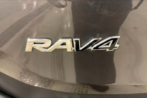 Used 2015 Toyota RAV4 Limited image 8