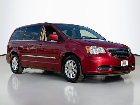 Used 2014 Chrysler Town & Country Touring w/ Driver Convenience Group image 1