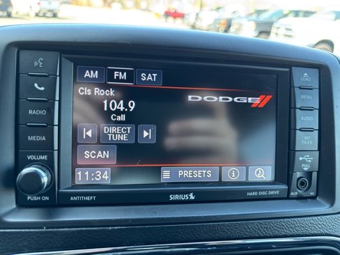 Used 2018 Dodge Grand Caravan SXT image 34