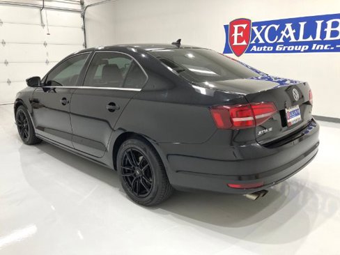 Used 2017 Volkswagen Jetta SE image 19