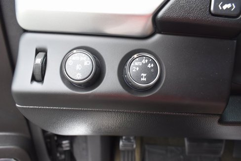 Used 2016 Chevrolet Tahoe LT image 17