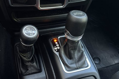 Used 2022 Jeep Wrangler Sport image 24