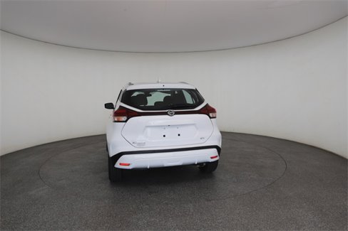 Used 2021 Nissan Kicks SV image 14