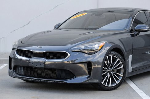 Used 2019 Kia Stinger Premium image 11