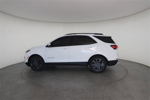 Used 2022 Chevrolet Equinox RS w/ Infotainment Package image 8