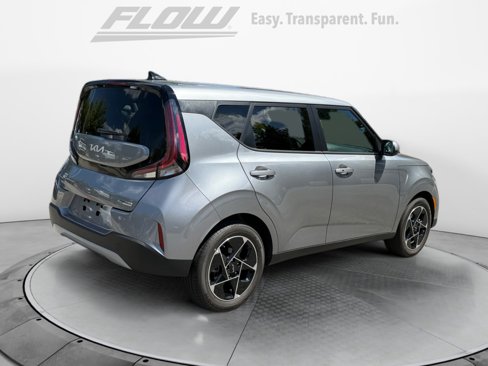 Used 2025 Kia Soul EX image 8