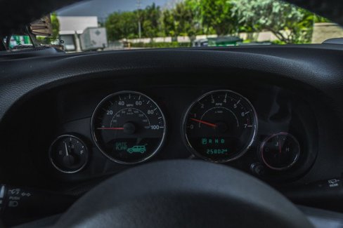 Used 2017 Jeep Wrangler Unlimited Sahara w/ Connectivity Group image 17