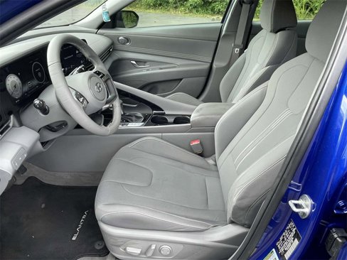 Used 2022 Hyundai Elantra SEL w/ Convenience + Premium Package image 12