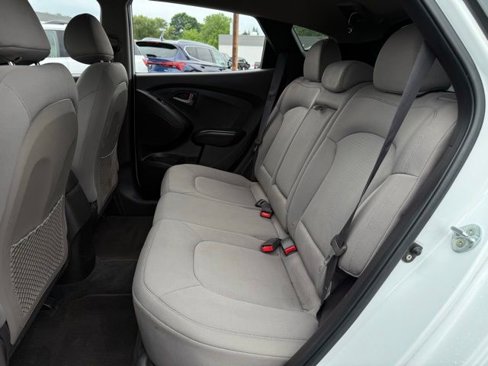 Used 2014 Hyundai Tucson GLS image 13