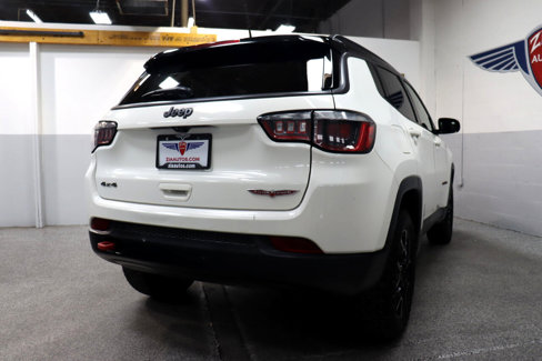 Used 2019 Jeep Compass Trailhawk image 5