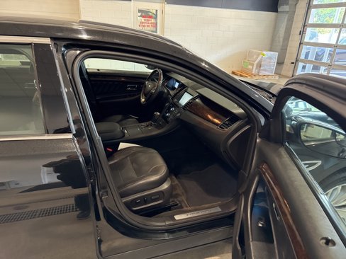 Used 2015 Ford Taurus Limited image 13