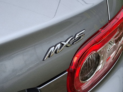Used 2014 MAZDA MX-5 Miata Grand Touring w/ Premium Package image 11