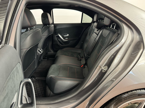 Used 2022 Mercedes-Benz A 220 4MATIC image 29