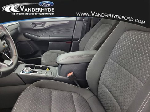 Used 2023 Ford Escape Active w/ Cold Weather Package image 19