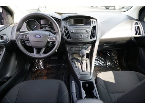 Used 2018 Ford Focus SE image 25